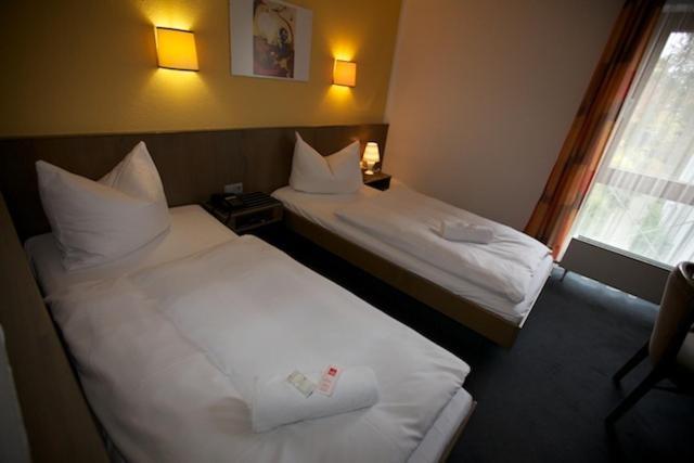 Astra Hotel Ulm Quarto foto