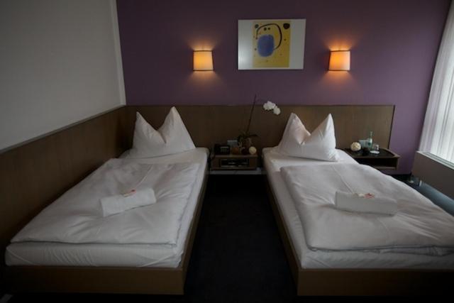 Astra Hotel Ulm Quarto foto